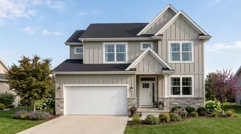 465 NW Independence Cir, Waukee, IA 50263