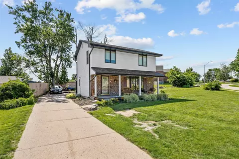 100 Linden Blvd, Pleasant Hill, IA 50327