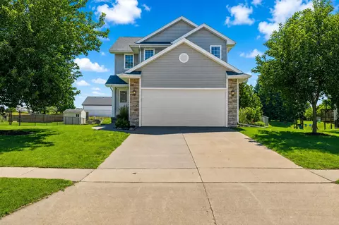 5113 NE Ledgestone Ct, Ankeny, IA 50021