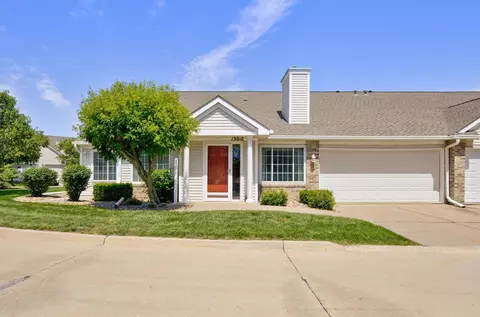 130 NW Georgetown Blvd #2, Ankeny, IA 50023