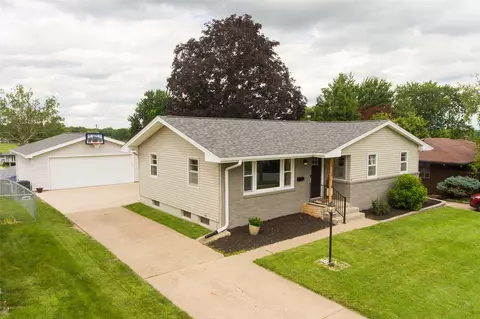 2712 Richmond Ave, Des Moines, IA 50317
