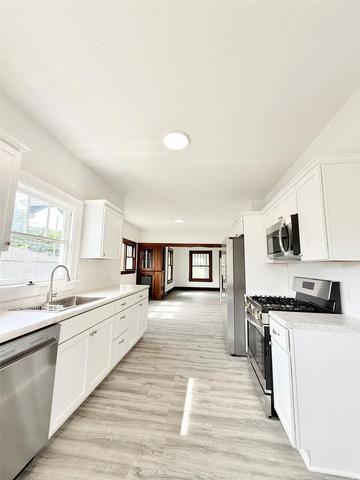 617 E Watrous Ave, Des Moines, IA 50315