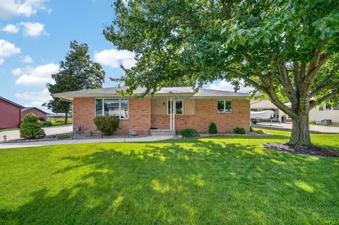 400 S P St, Indianola, IA 50125