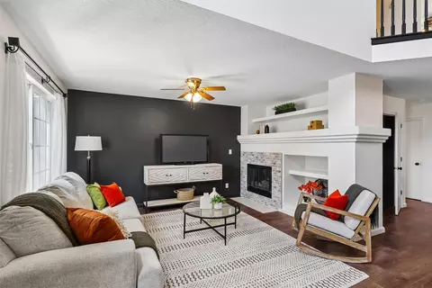 1400 S 52nd St #44, West Des Moines, IA 50265