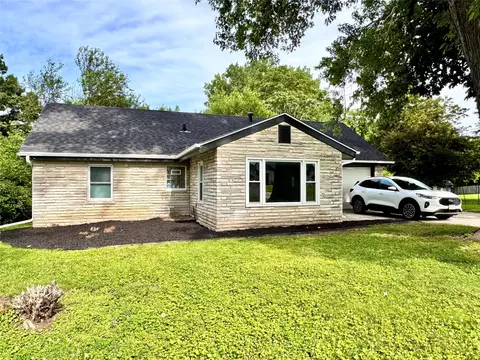 2405 57th St, Des Moines, IA 50310