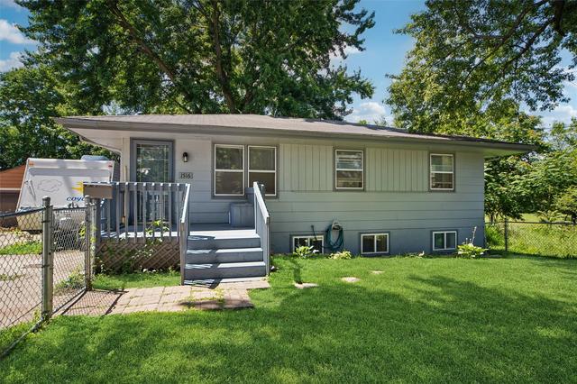 1516 Oak Park Ave, Des Moines, IA 50313