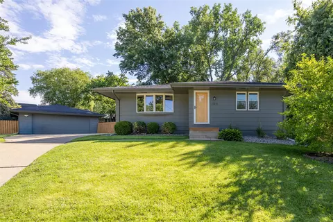 1311 Spring St, Des Moines, IA 50315