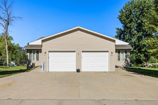 209 S Cottonwood St, Roland, IA 50236