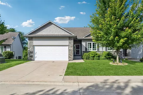 1458 NE Falstaff Ln, Ankeny, IA 50021