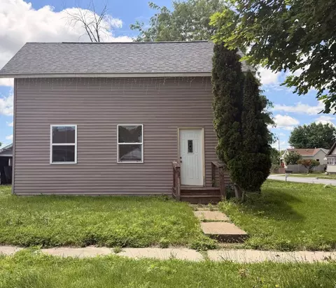 701 Woodbury Sta, Marshalltown, IA 50158