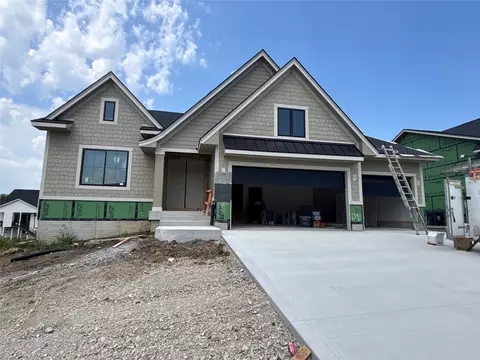 1393 S Lotus Pl, West Des Moines, IA 50266