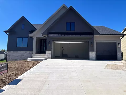 1393 S Lotus Pl, West Des Moines, IA 50266