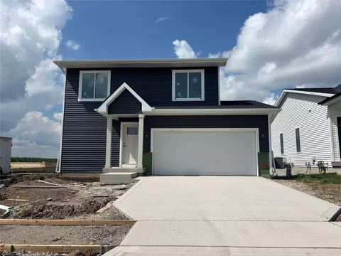 1817 Gordon Ct, Norwalk, IA 50211