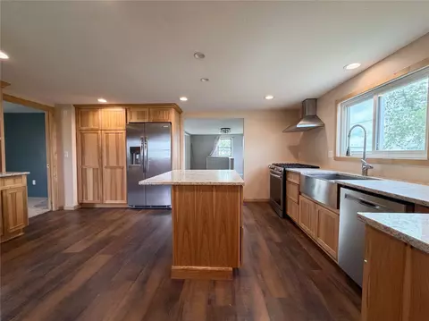 Kitchen - 1655 Victor Ave, Stuart, IA 50250 photo 2 of 3