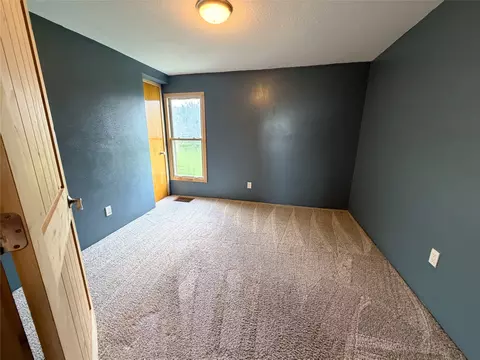 Bedroom - 1655 Victor Ave, Stuart, IA 50250 photo 1 of 6