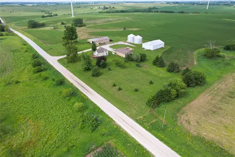 1655 Victor Ave, Stuart, IA 50250