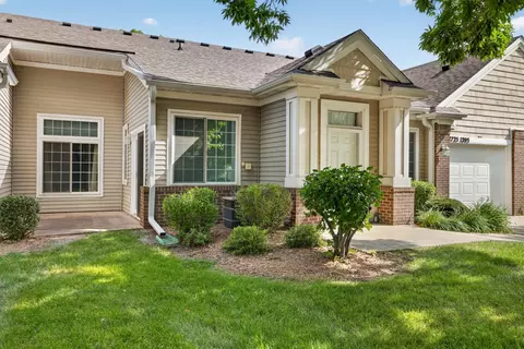 7725 Wistful Vista Dr #1203, West Des Moines, IA 50266
