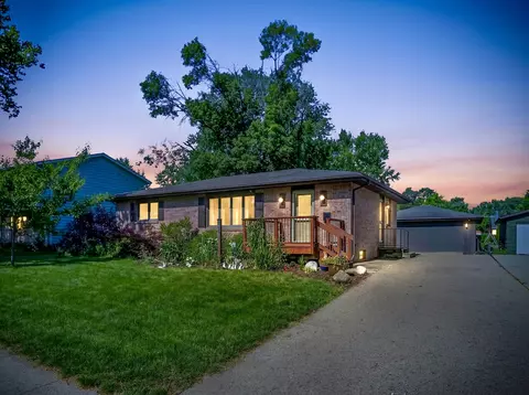 230 NW Arlan Dr, Ankeny, IA 50023
