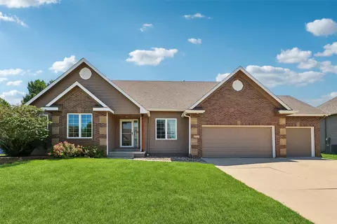 3105 NE Huntington Ln, Ankeny, IA 50021
