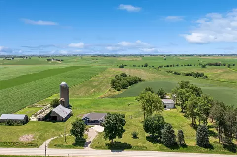 1938 350th Ave, Brooklyn, IA 52211