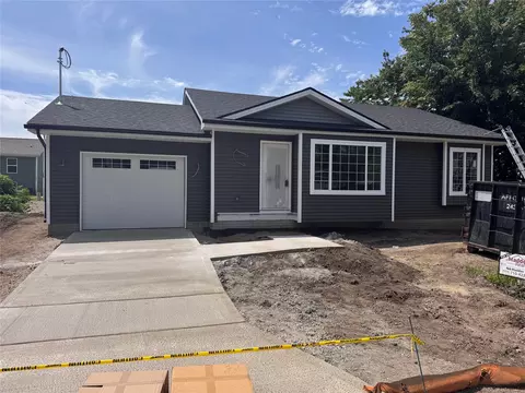 225 Arthur Ave, Des Moines, IA 50313