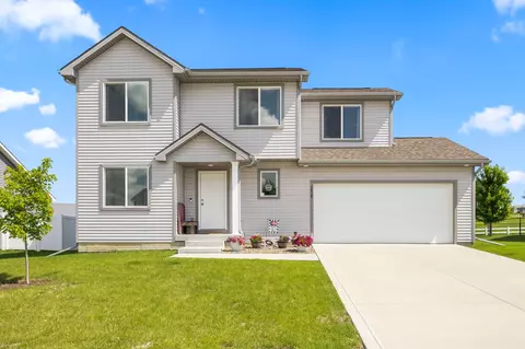 2428 Sunview Dr, Granger, IA 50109