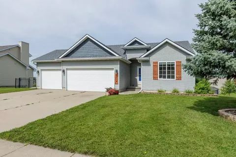 1714 Crabapple Ln, Granger, IA 50109