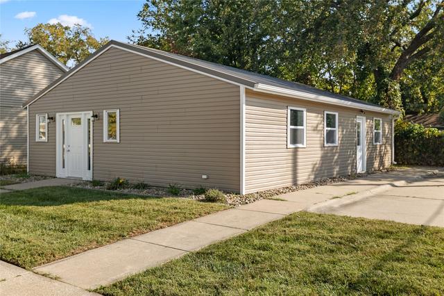 105 S 6th St, Adel, IA 50003