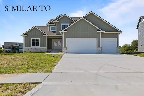3004 Clearwater Dr, Norwalk, IA 50211