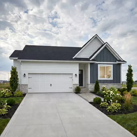 435 NW Independence Cir, Waukee, IA 50263