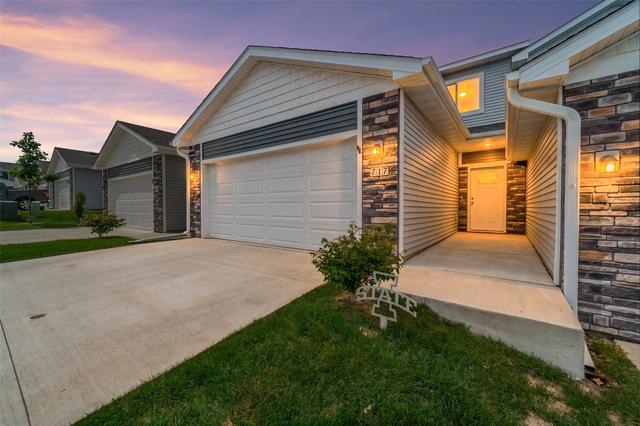 717 Greenwell Pl, Norwalk, IA 50211