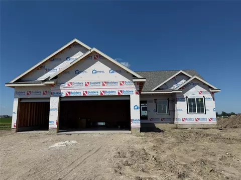 723 SW 15th St, Grimes, IA 50111