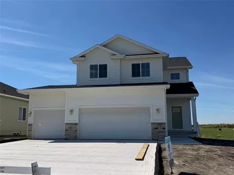 1634 SW Maplewood Dr, Grimes, IA 50111