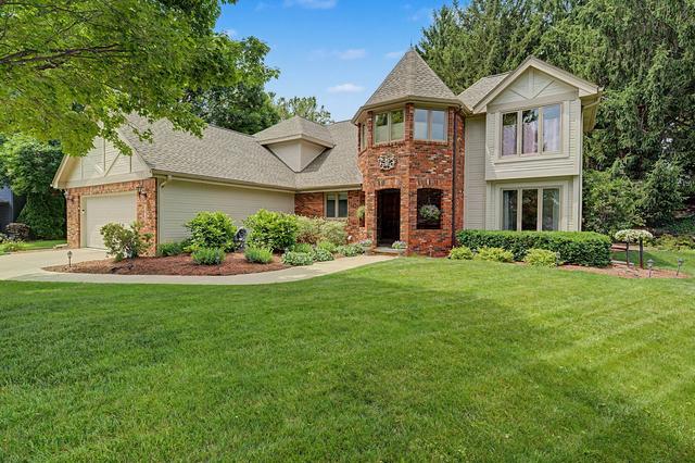 9618 Alpine Dr, Urbandale, IA 50322