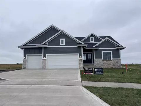 1301 SW 18th Ct, Grimes, IA 50111
