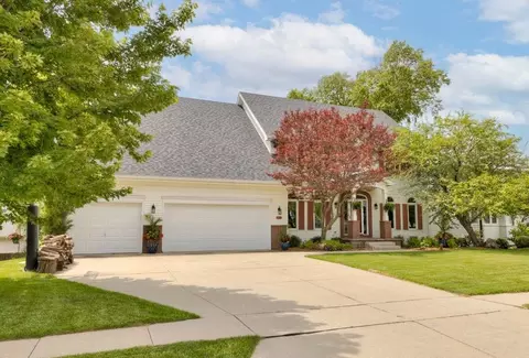 5970 Beechtree Dr, West Des Moines, IA 50266