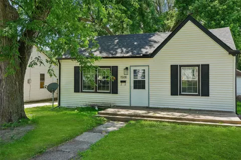 1508 E 30th St, Des Moines, IA 50317