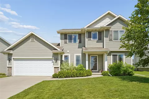 840 NE 51st St, Ankeny, IA 50021
