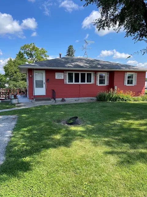 110 Lincoln St, Brooklyn, IA 52211