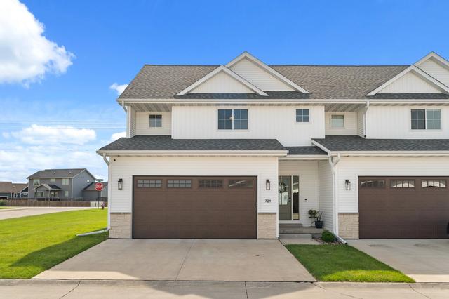 721 Spruce St NW, Bondurant, IA 50035