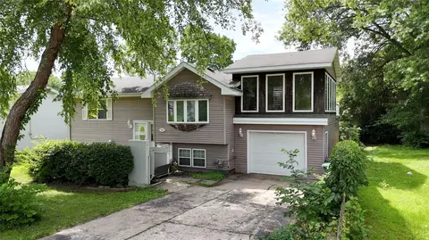 225 George St, Hartford, IA 50118
