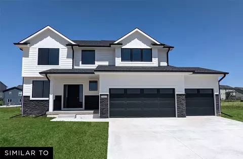1209 Mulberry Dr NW, Bondurant, IA 50035