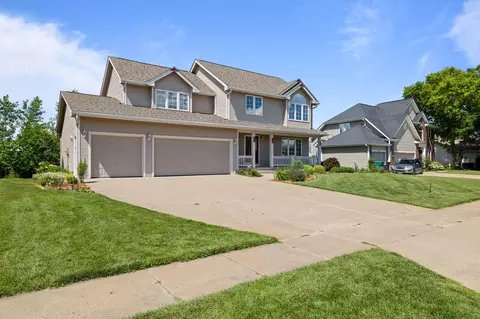 402 NW 27th St, Ankeny, IA 50023