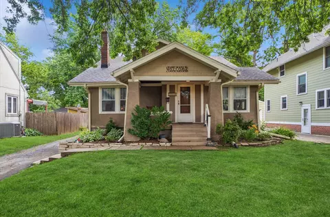 1131 45th St, Des Moines, IA 50311
