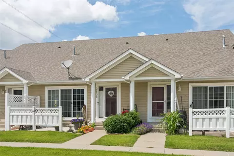 2836 Ashland Ct, Altoona, IA 50009