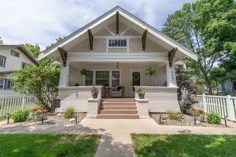 423 E Jefferson St, Winterset, IA 50273
