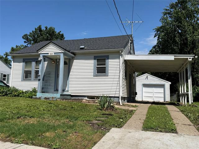1315 E 25th St, Des Moines, IA 50317