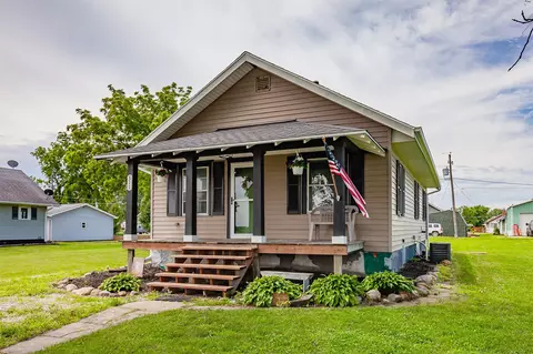 311 SE 2nd St, Melcher Dallas, IA 50163