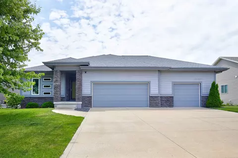 1008 NW Orchard Dr, Ankeny, IA 50023