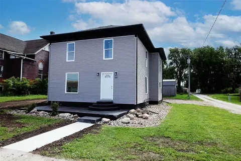 107 SW 2nd St, Ogden, IA 50212